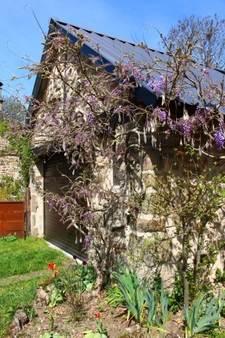 Charmante maison de campagne avec jardin et garage