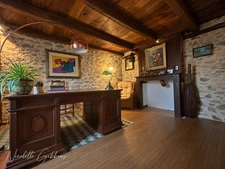  CORRÈZE – PROPRIÉTÉ SUR 6 HECTARES, SOURCE, FORET AVEC MAISON PRINCIPALE ET 4 GÎTES – VALLÉE DE LA DORDOGNE