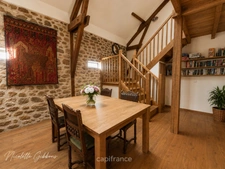  Gagnac-sur-Cère – Grange restaurée avec piscine et vue sur la campagne
