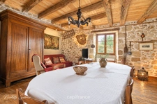 Maison de caractère du XIVe siècle avec grange et piscine – Proche à Beaulieu sur Dordogne, Vallée de la Dordogne, Corrèze