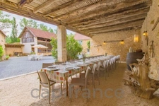 Dpt Dordogne (24), Propriété de charme avec gites entouré par 6 hectares de terrain 
