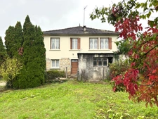 Maison de 4 chambres- fort potentiel à Meyssac