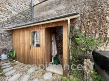 Charmante maison historique village de Turenne