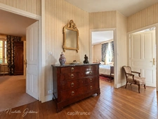 Ensemble de propriété - maison bourgeoise, deuxième logement/bureaux, grange, 1 hectare