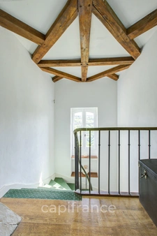 Character property approximately 20 minutes from Collonges-la-Rouge and 20 minutes from Brive-la-Gaillarde