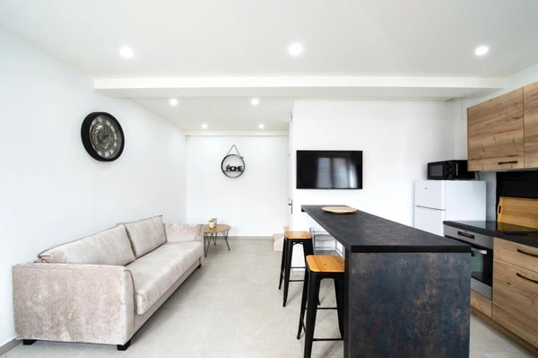 Maison de ville à vendre, 68m², 3 pièces, FRANCHEVILLE LE BAS (69340)