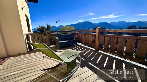 FONT-ROMEU (66)– GRANDE PROPRIÉTÉ DE 240 M² AVEC 4 APPARTEMENTS, TERRASSE PANORAMIQUE ET GRAND GARAGE