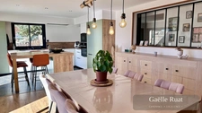 FONT-ROMEU (66) – LARGE 240 M² PROPERTY WITH 4 APARTMENTS, PANORAMIC TERRACE AND LARGE GARAGE