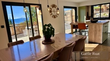 FONT-ROMEU (66) – LARGE 240 M² PROPERTY WITH 4 APARTMENTS, PANORAMIC TERRACE AND LARGE GARAGE