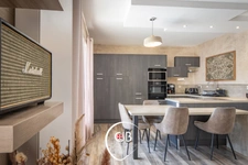 Sonnaz – Maison 220 m², DPE B et appartement en rez-de-jardin
