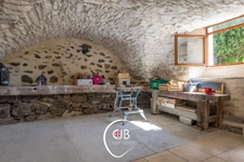 Bâtisse savoyarde rénovée 172 m² – Confort et authenticité – Maurienne