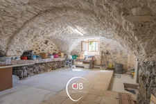 Bâtisse savoyarde rénovée 172 m² – Confort et authenticité – Maurienne