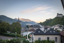     La Rochette : appartement de 111,5 m² Carrez aux superbes volumes