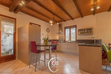     Maison aux Marches limite Myans, 4 chambres, piscine et grand terrain possible