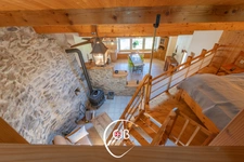 Bâtisse savoyarde rénovée 172 m² – Confort et authenticité – Maurienne