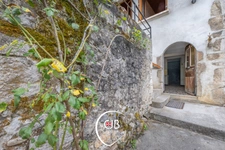 Cruet – Maison de vigneron 105 m² avec 135 m² de dépendances
