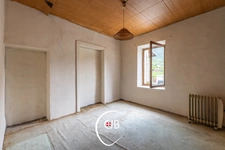 Cruet – Maison 62 m² avec atelier, jardin et combles aménageables