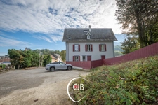     La Rochette : appartement de 111,5 m² Carrez aux superbes volumes