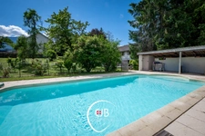     Maison aux Marches limite Myans, 4 chambres, piscine et grand terrain possible