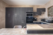 Sonnaz – Maison 220 m², DPE B et appartement en rez-de-jardin