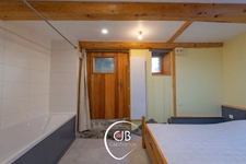 Bâtisse savoyarde rénovée 172 m² – Confort et authenticité – Maurienne