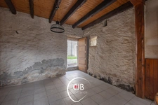 Cruet – Maison 62 m² avec atelier, jardin et combles aménageables