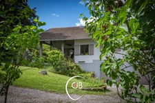     Maison aux Marches limite Myans, 4 chambres, piscine et grand terrain possible