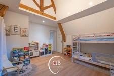     La Rochette : appartement de 111,5 m² Carrez aux superbes volumes