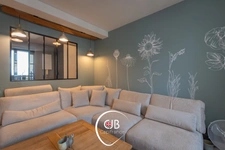     Appartement rénové à Montmélian avec terrasse et vue Mont-Blanc