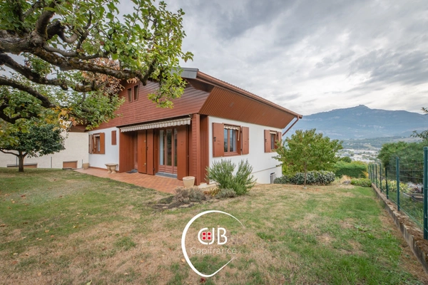 La Motte-Servolex – Maison évolutive avec 660 m² de terrain arboré et vue exceptionnelle