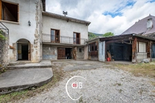 Cruet – Maison de vigneron 105 m² avec 135 m² de dépendances