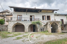 Cruet – Maison de vigneron 105 m² avec 135 m² de dépendances