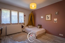 Sonnaz – Maison 220 m², DPE B et appartement en rez-de-jardin