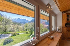 Bâtisse savoyarde rénovée 172 m² – Confort et authenticité – Maurienne