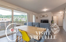Appartement récent 2 chambres avec balcon, vue montagne et garage 
