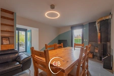 Cruet – Maison de village 95 m² avec grange et terrain de 1134 m²