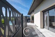 Sonnaz – Maison 220 m², DPE B et appartement en rez-de-jardin