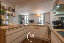     Appartement rénové à Montmélian avec terrasse et vue Mont-Blanc