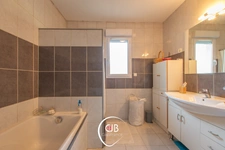 Maison à Planaise avec vie de plain-pied et chauffage géothermie