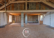 Cruet – Maison à terminer avec prés, forêt et terrain constructible. 19 165 m² de terrain