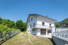     Randens Val d’Arc – Maison rénovée 218 m² avec fort potentiel