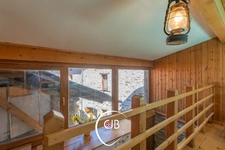 Bâtisse savoyarde rénovée 172 m² – Confort et authenticité – Maurienne