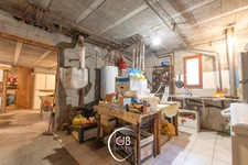     Maison aux Marches limite Myans, 4 chambres, piscine et grand terrain possible