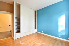 Elegant 19th-Century Manor House – 460 sqm – 8,300 sqm Park – Swimming Pool – Walking Distance to Town