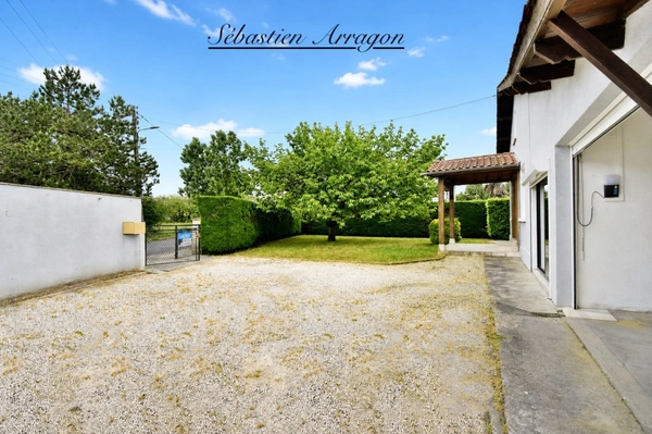 Maison rénovée 110 m² – 3 chambres – jardin 790 m² – quartier calme Villeneuve-sur-Lot (47)- coup de cœur assuré
