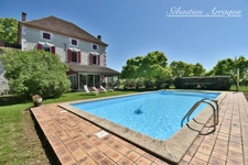 Lafitte-sur-Lot (47) – A timeless escape with direct access to the Lot