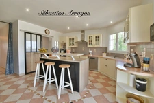Villa contemporaine 250 m² – 5 chambres – 3 hectares – piscine 18 m – Villeneuve-sur-Lot (47)