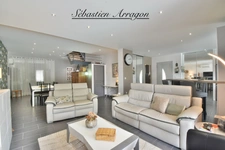 VILLENEUVE-SUR-LOT – BELLE MAISON FAMILIALE RÉNOVÉE AVEC PISCINE, JARDIN ET AUCUN TRAVAUX À PRÉVOIR