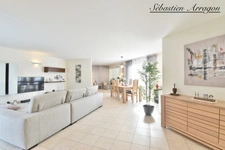 PUJOLS (47)-188 m² de confort et d’espace, 4 chambres, piscine et triple garage