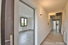Maison rénovée 110 m² – 3 chambres – jardin 790 m² – quartier calme Villeneuve-sur-Lot (47)- coup de cœur assuré